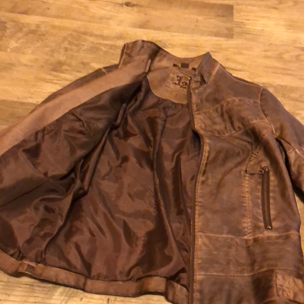 Jacket - Picture 5 of 5